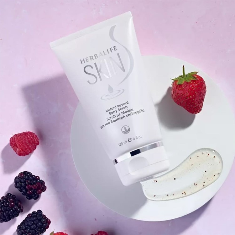 Herbalife SKIN Błyskawicznie wygładzający scrub z jagodami