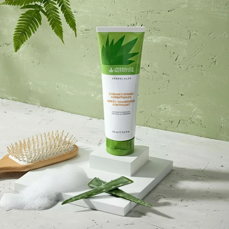 Aloesowa Odżywka Wzmacniająca - bg